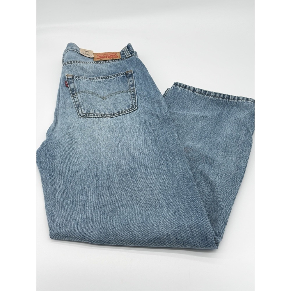 Men's Size 36x32- Levi's 565 '97 Loose Straight Jeans Light Wash Denim A72210013 - Picture 2 of 7